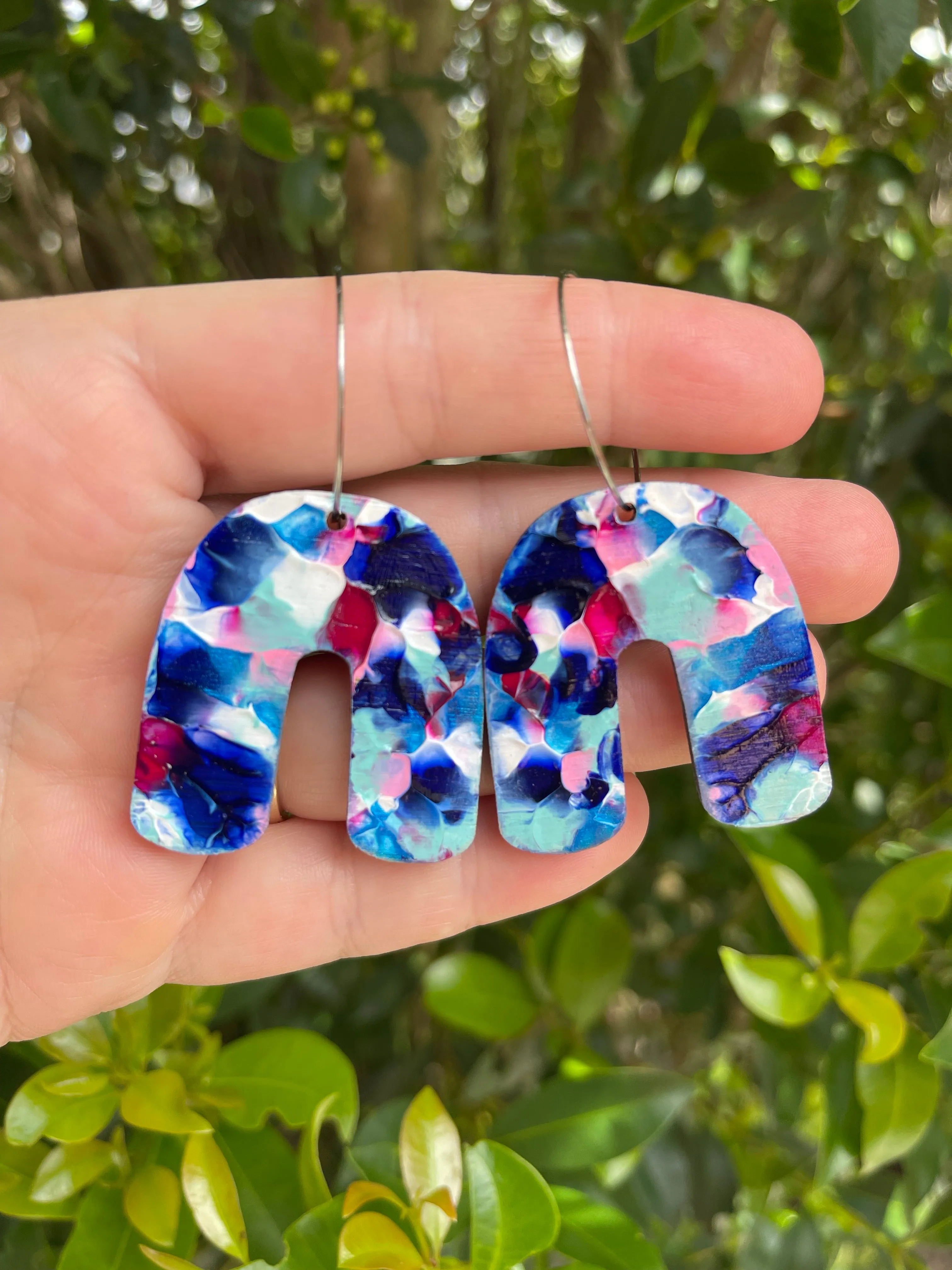 Arched Arty Hoops
